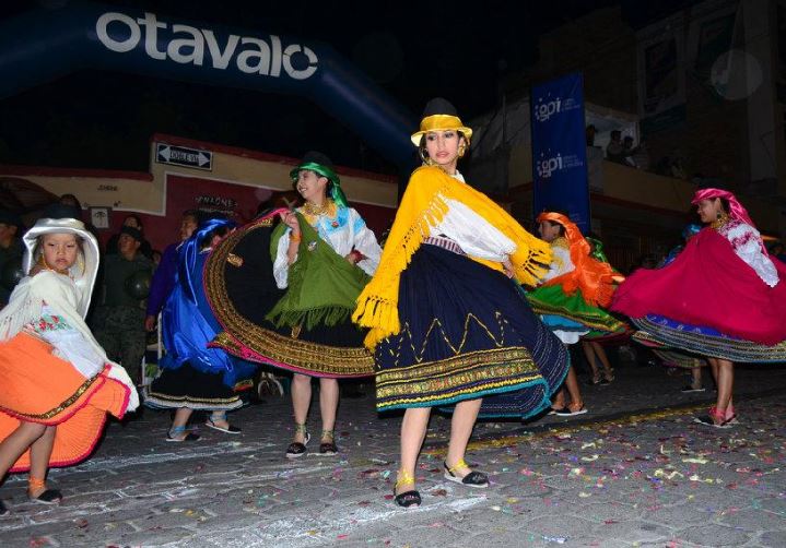 Pregón de fiestas con 'juegos tradicionales'. Fiestas Septiembre - Ecuador